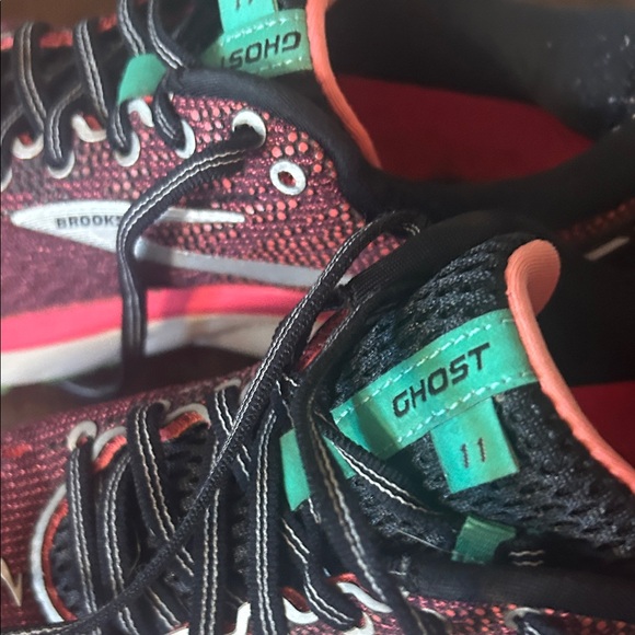 Brooks Women's Red and Green Athletic Shoes - Picture 2 of 4